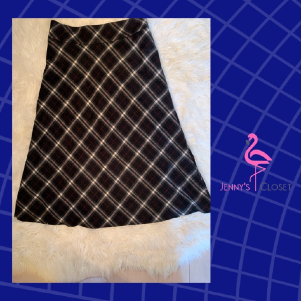 Talbots, Size 6, Black/Gray/White/Red Plaid Skirt